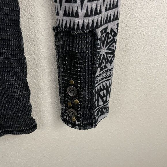 American Able Womens M Thermal Waffle Knit Cuff Details In Washed Black - Picture 3 of 5